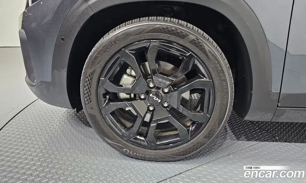 Kia Seltos 2023 1.6 Автомат в Москве № 132310, фото 3