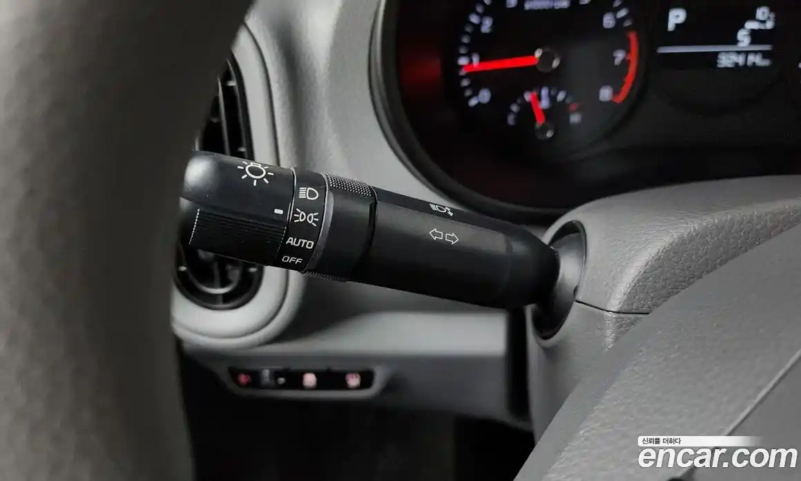 Kia Morning 2021 1.0 Автомат в Москве № 132838, фото 20