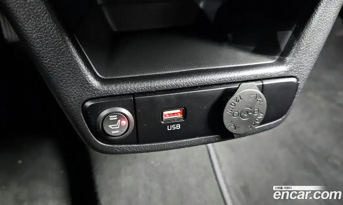 Kia Ray 2021 1.0 Автомат в Москве № 133599, фото 16