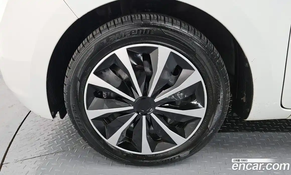 Kia Ray 2021 1.0 Автомат в Москве № 133599, фото 5