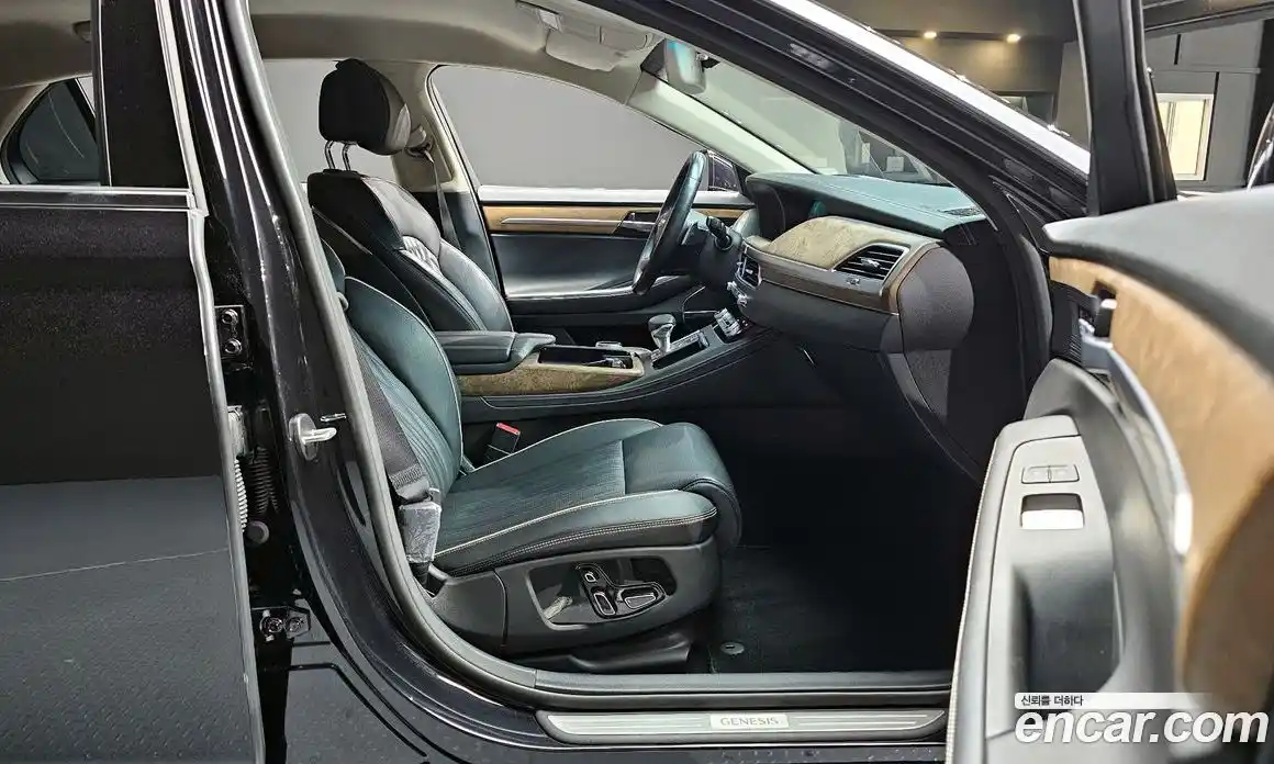 Genesis G90 2021 3.8 Автомат в Москве № 135213, фото 18