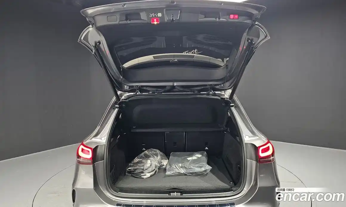 Mercedes-Benz EQA 2024 0.2 Автомат в Москве № 136162, фото 4