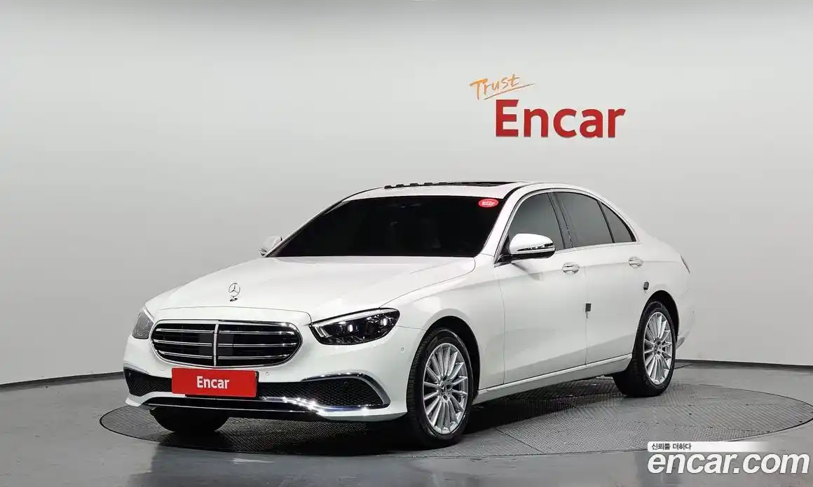 Mercedes-Benz E-Class 2021 2.0 Автомат в Москве № 141664, фото 1