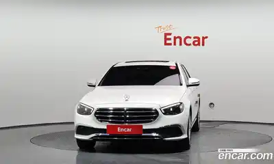 Mercedes-Benz E-Class 2021 2.0 Автомат в Москве № 141664, миниатюра 3