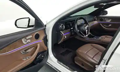 Mercedes-Benz E-Class 2021 2.0 Автомат в Москве № 141664, миниатюра 5