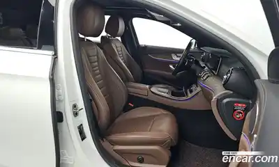 Mercedes-Benz E-Class 2021 2.0 Автомат в Москве № 141664, миниатюра 6