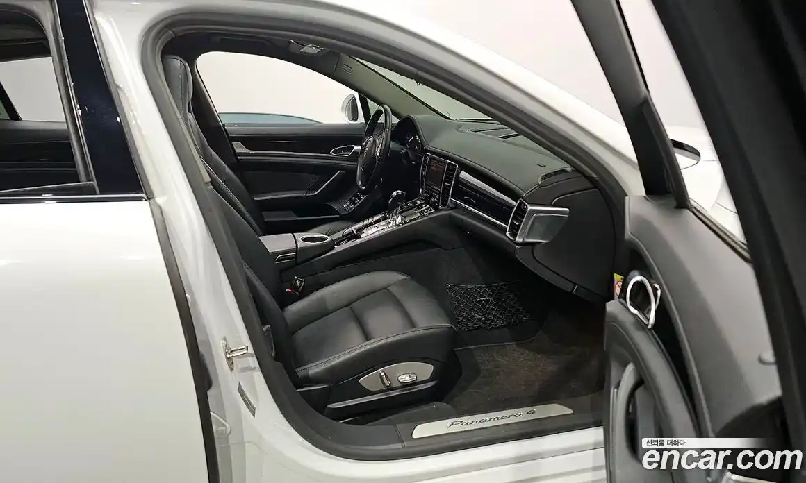 Porsche Panamera 2013 3.6 Автомат в Москве № 145740, фото 4