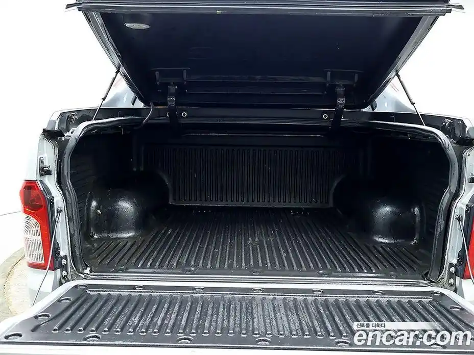 SsangYong Korando 2015 2.0 Автомат в Москве № 147427, фото 18