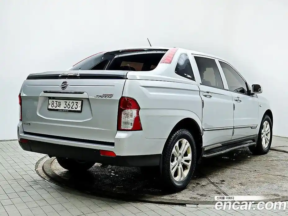 SsangYong Korando 2015 2.0 Автомат в Москве № 147427, фото 4