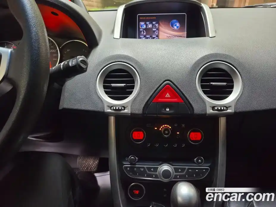 Renault QM5 2011 2.0 Автомат в Москве № 148635, фото 12