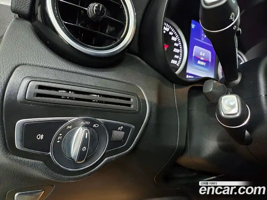 Mercedes-Benz GLC-Class 2017 2.1 Автомат в Москве № 150896, фото 14