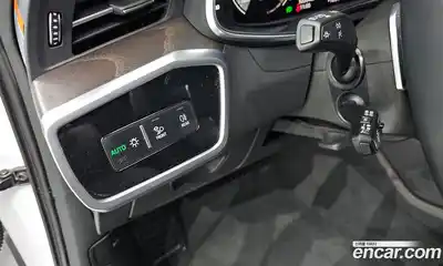 Audi A6 2022 2.0 Автомат в Москве № 162980, миниатюра 12