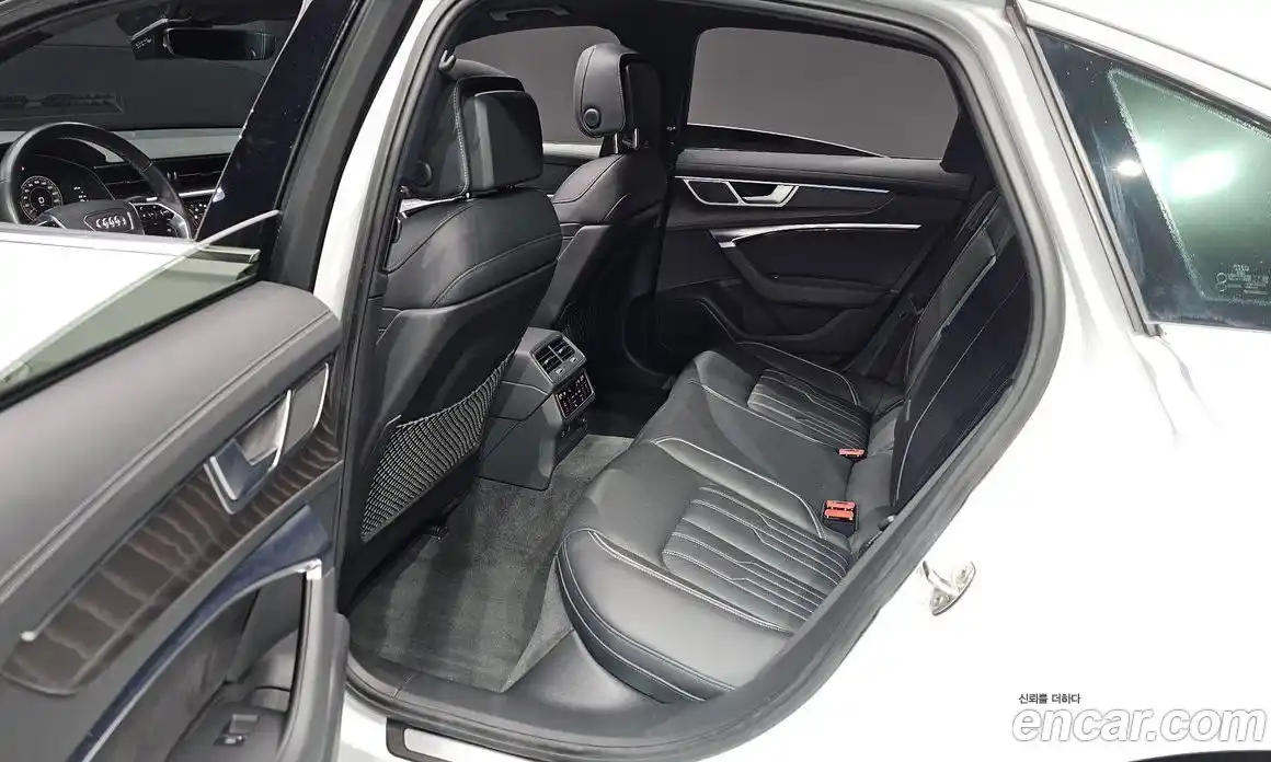 Audi A6 2022 2.0 Автомат в Москве № 162980, фото 16