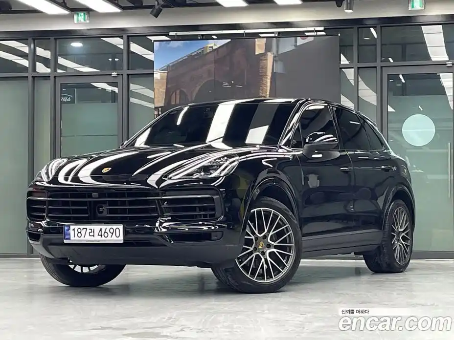 Porsche Cayenne 2019 3.0 Автомат в Москве № 165142, фото 1