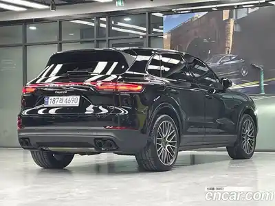 Porsche Cayenne 2019 3.0 Автомат в Москве № 165142, миниатюра 2