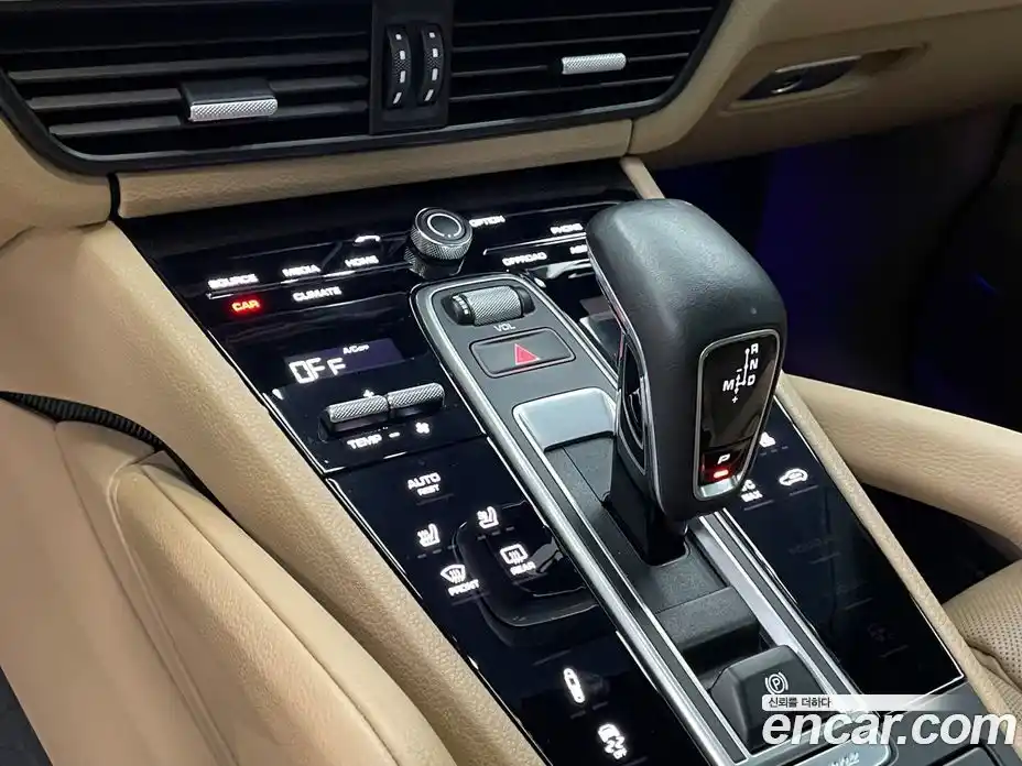 Porsche Cayenne 2019 3.0 Автомат в Москве № 165142, фото 9