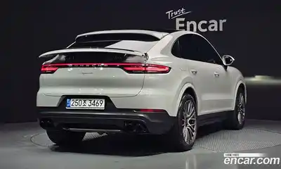 Porsche Cayenne 2022 3.0 Автомат в Москве № 165154, миниатюра 3
