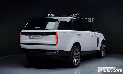 Land Rover Range-Rover 2024 4.4 Автомат в Москве № 166031, миниатюра 2