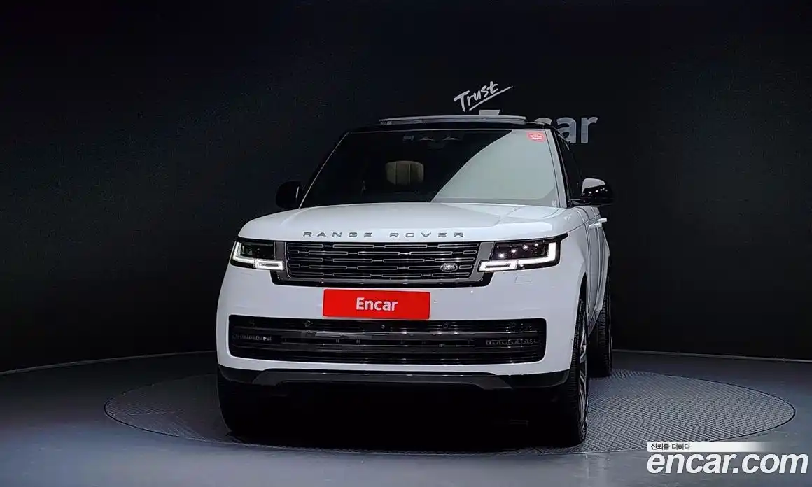 Land Rover Range-Rover 2024 4.4 Автомат в Москве № 166031, фото 3