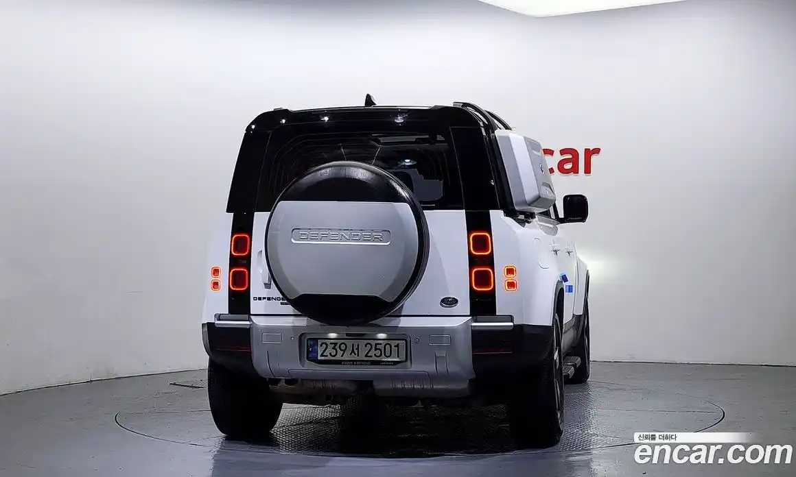 Land Rover Defender 2022 3.0 Автомат в Москве № 166519, фото 17