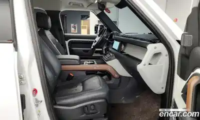 Land Rover Defender 2022 3.0 Автомат в Москве № 166519, миниатюра 8