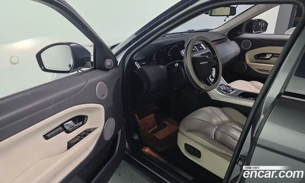 Land Rover Range-Rover Evoque 2016 2.0 Автомат в Москве № 166571, фото 20