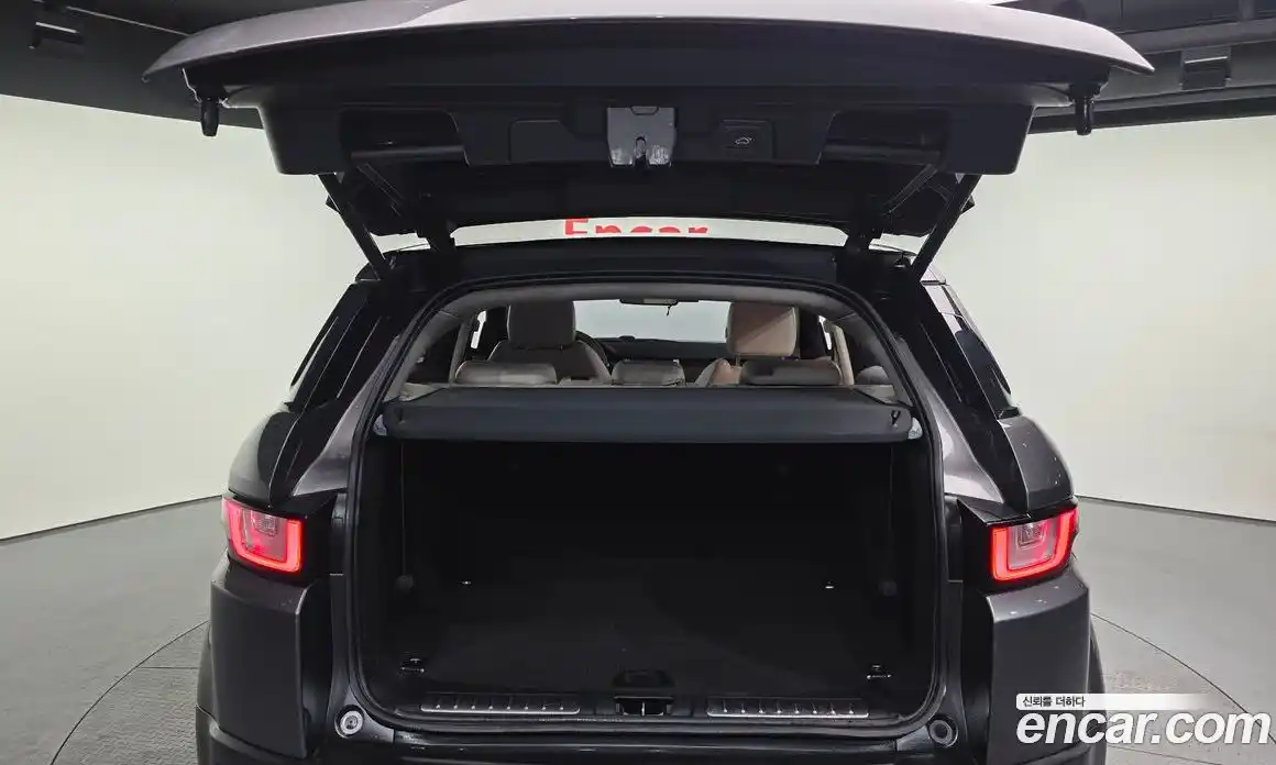 Land Rover Range-Rover Evoque 2016 2.0 Автомат в Москве № 166571, фото 8