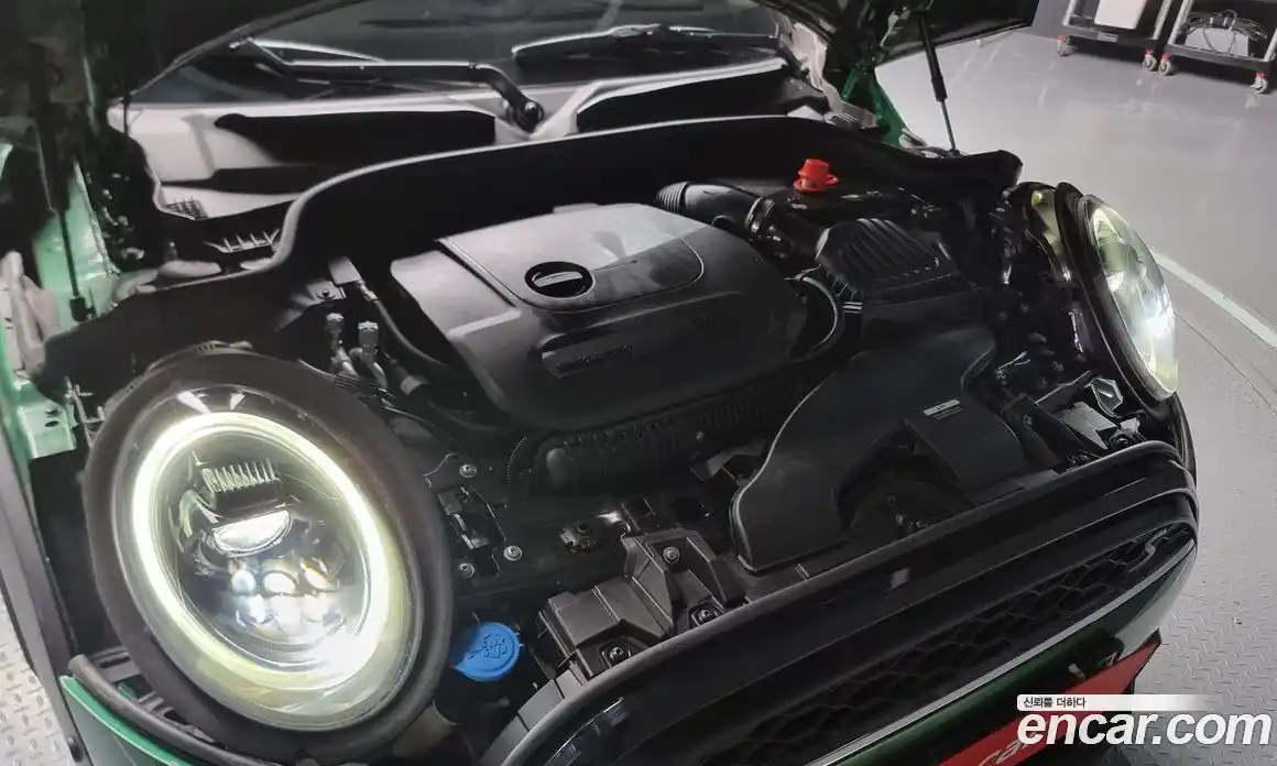 Mini Cooper 2023 2.0 Автомат в Москве № 167016, фото 1