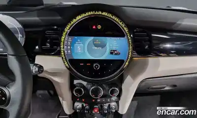 Mini Cooper 2023 2.0 Автомат в Москве № 167016, миниатюра 3