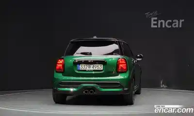 Mini Cooper 2023 2.0 Автомат в Москве № 167016, миниатюра 9