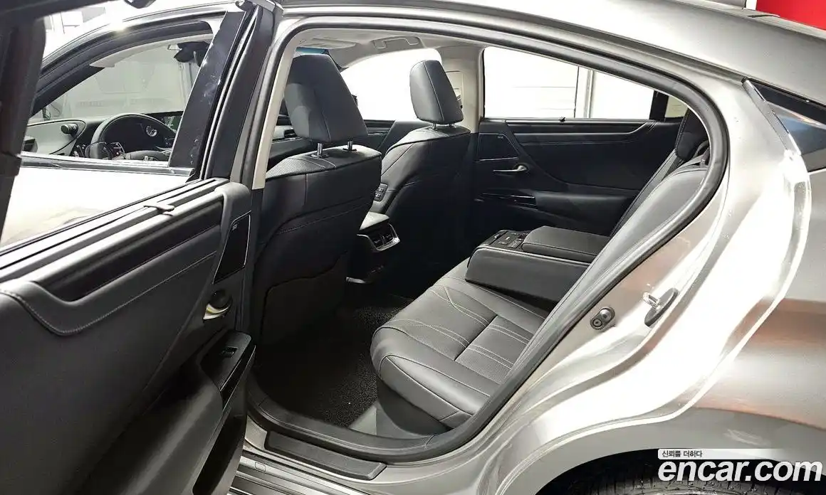 Lexus ES 2026 2.5 Автомат в Москве № 167947, фото 7