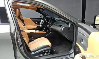 Lexus ES 2024 2.5 Автомат в Москве № 167970, миниатюра 5