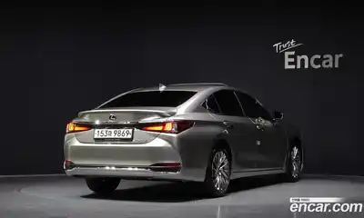Lexus ES 2023 2.5 Автомат в Москве № 168163, миниатюра 12