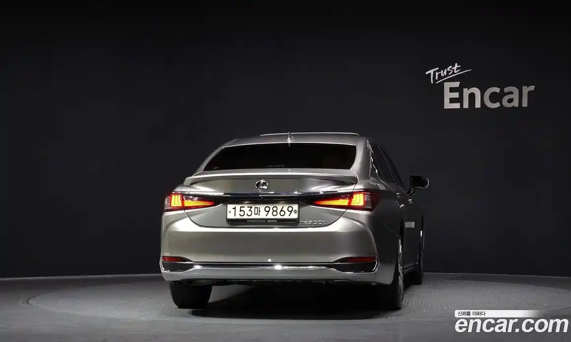 Lexus ES 2023 2.5 Автомат в Москве № 168163, фото 14