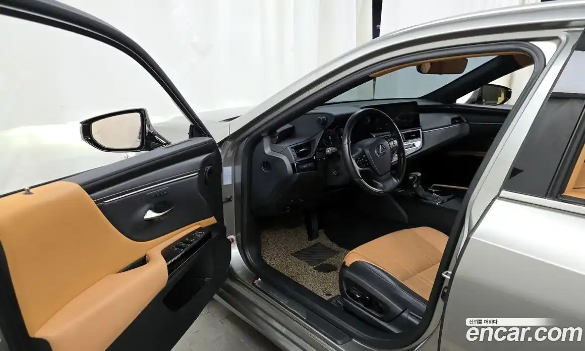 Lexus ES 2023 2.5 Автомат в Москве № 168163, фото 20