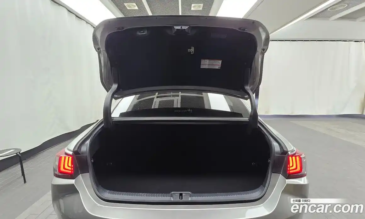 Lexus ES 2023 2.5 Автомат в Москве № 168163, фото 6