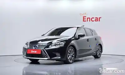 Lexus CT200h, 2018