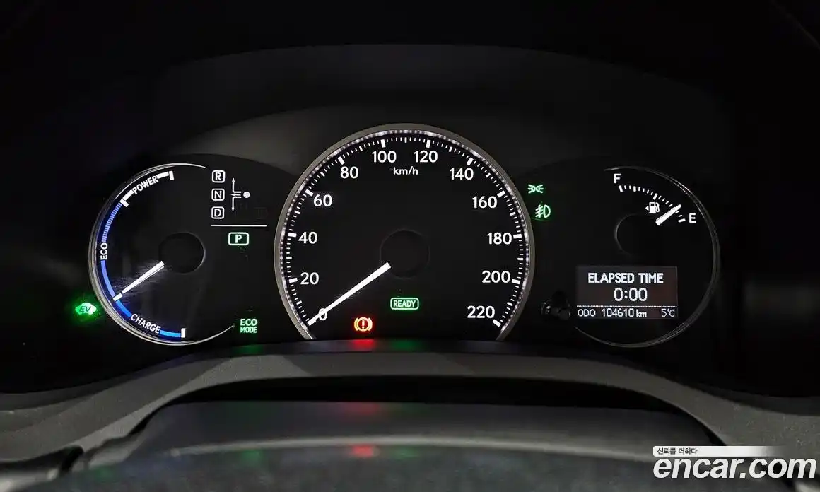 Lexus CT200h 2018 1.8 Автомат в Москве № 168273, фото 11