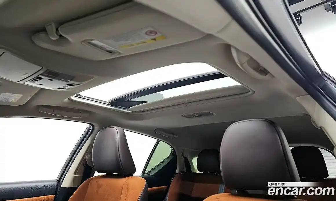 Lexus CT200h 2018 1.8 Автомат в Москве № 168273, фото 13