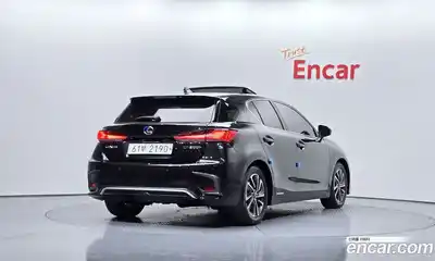 Lexus CT200h 2018 1.8 Автомат в Москве № 168273, миниатюра 3
