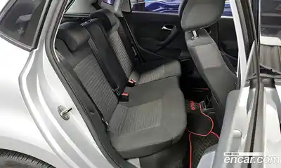 Volkswagen Polo 2013 1.6 Автомат в Москве № 169019, миниатюра 2