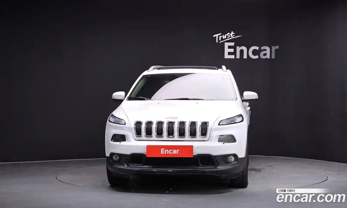 Jeep Cherokee 2014 2.4 Автомат в Москве № 169745, фото 3