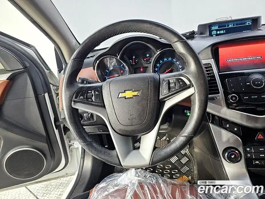 Chevrolet Cruze 2011 1.8 Автомат в Москве № 176009, фото 12