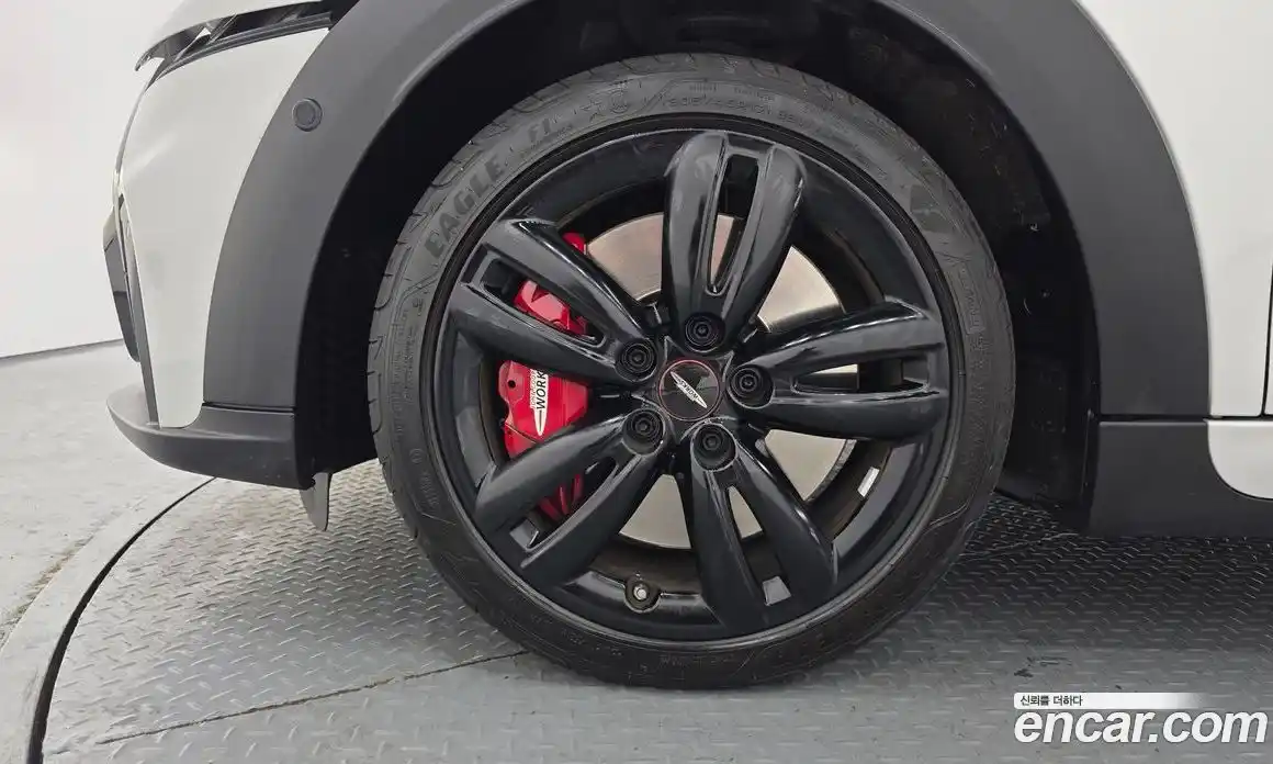 Mini Cooper Convertible 2023 2.0 Автомат в Москве № 177037, фото 13