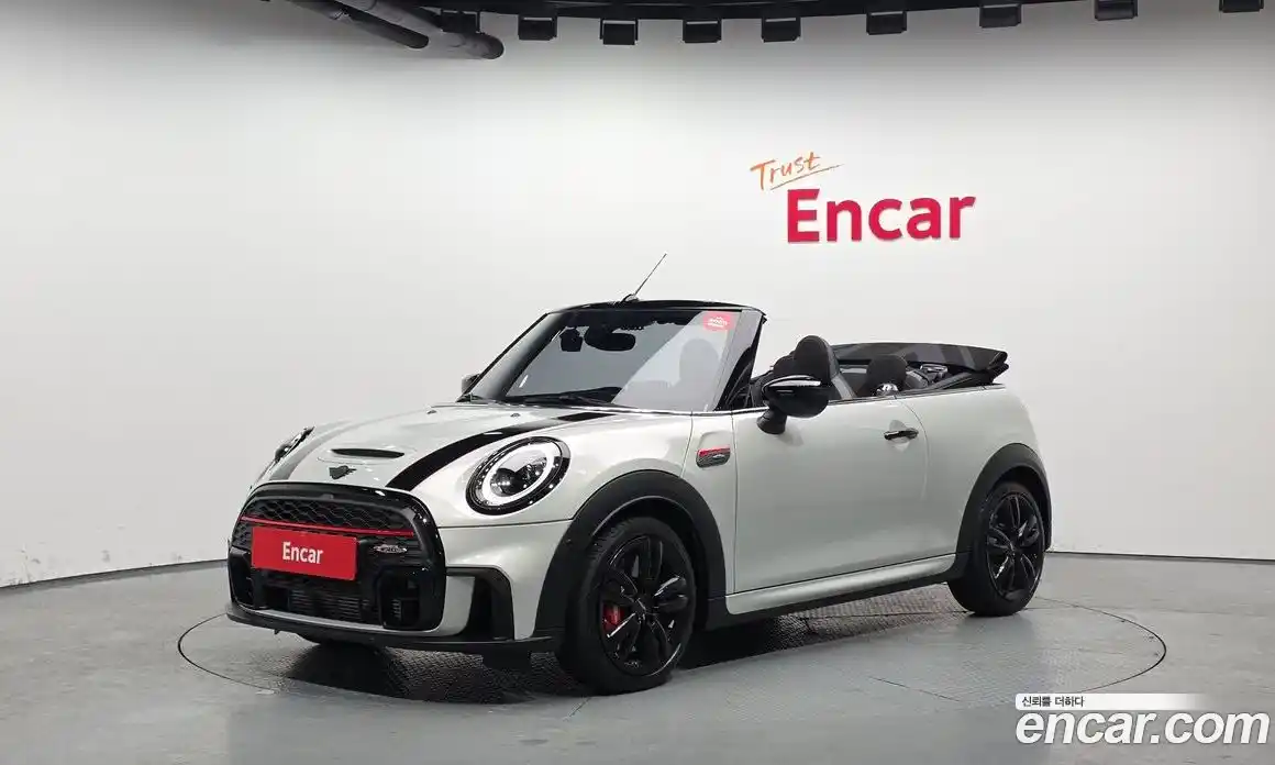 Mini Cooper Convertible 2023 2.0 Автомат в Москве № 177037, фото 15