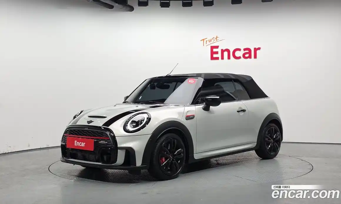 Mini Cooper Convertible 2023 2.0 Автомат в Москве № 177037, фото 16