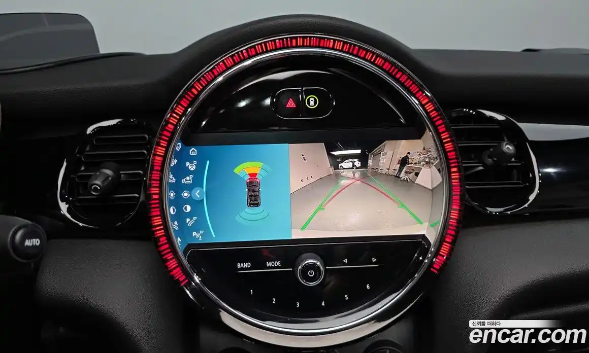 Mini Cooper Convertible 2023 2.0 Автомат в Москве № 177037, фото 2