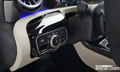 Mercedes-Benz A-Class 2022 2.0 Автомат в Москве № 177335, миниатюра 11