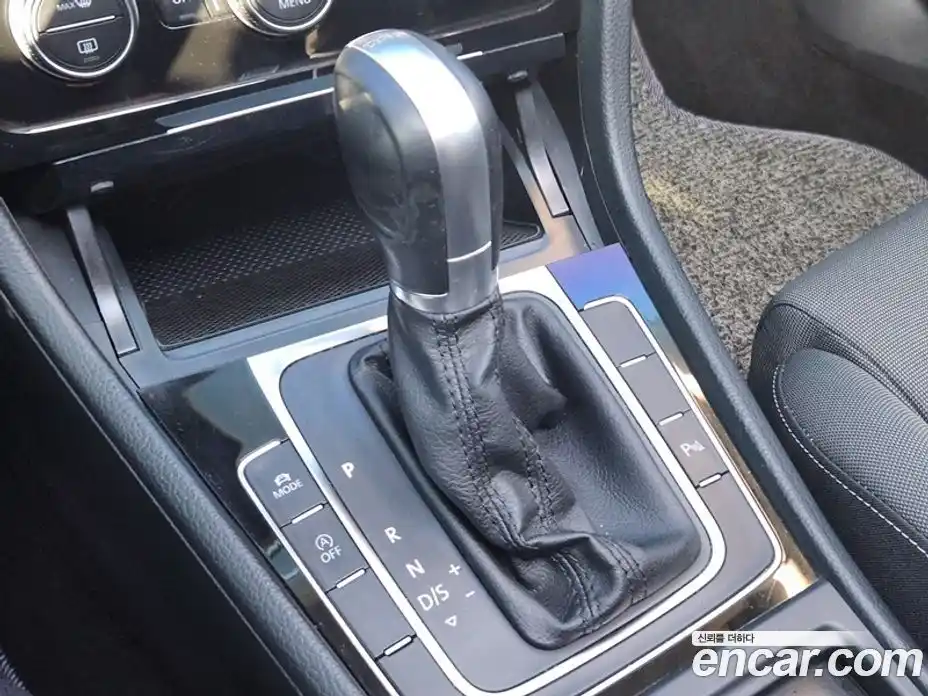 Volkswagen Golf 2015 2.0 Автомат в Москве № 182293, фото 15