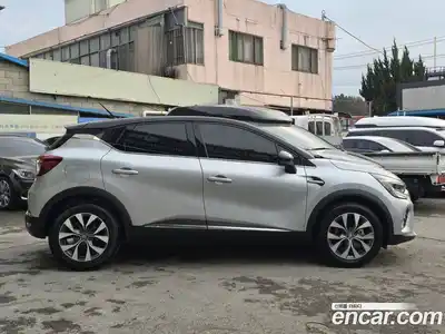 Renault Captur 2021 1.3 Автомат в Москве № 185399, миниатюра 4